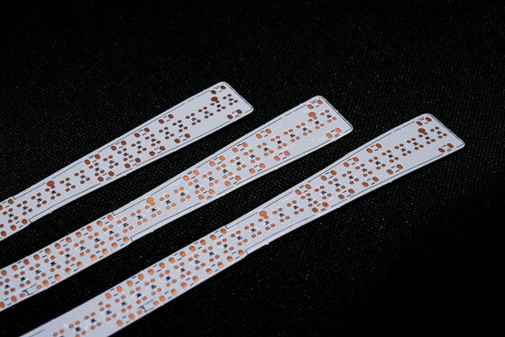 Αγορά Δύο στρώματα ευέλικτων κυκλωμάτων τύπου με επίπεδο προστασίας από πυρκαγιά V0 και προσαρμόσιμο FPC για φωτισμό LED online manufacture